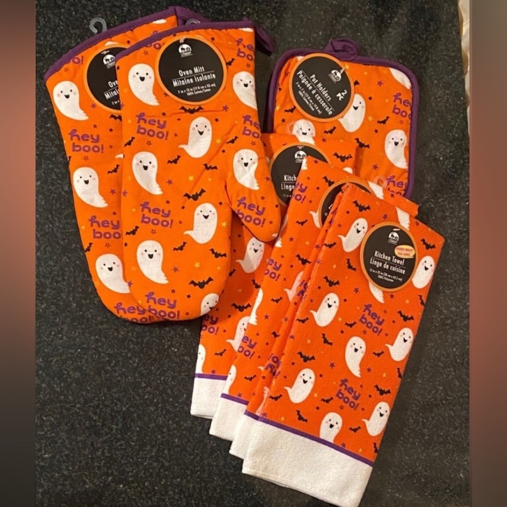 Halloween Ghost Kitchen Towel And Oven Mitt 6 Piece Set